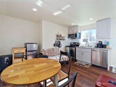 6105 S 124th St , Seattle, WA 98178 - Photo 15