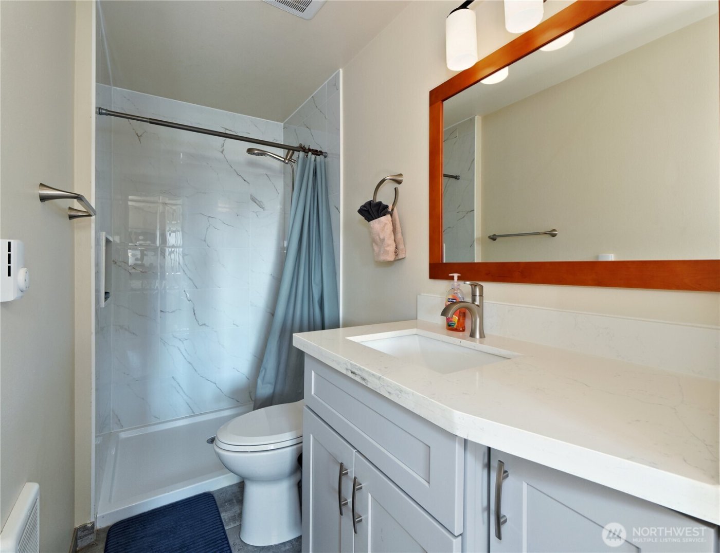 6105 S 124th St , Seattle, WA 98178