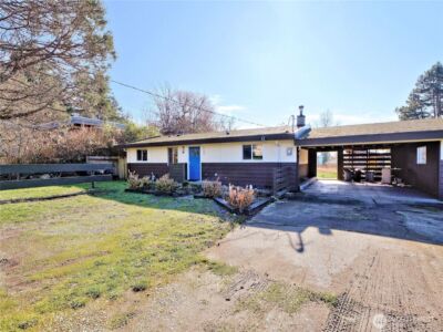 6105 S 124th St , Seattle, WA 98178 - Photo 2