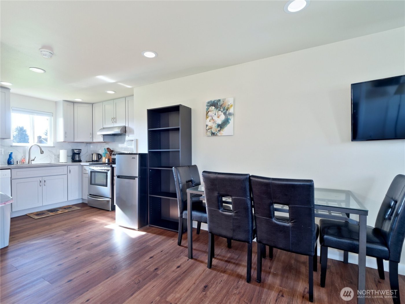 6105 S 124th St , Seattle, WA 98178