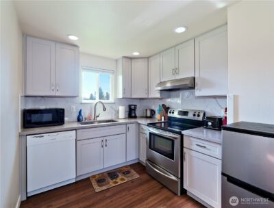 6105 S 124th St , Seattle, WA 98178 - Photo 6