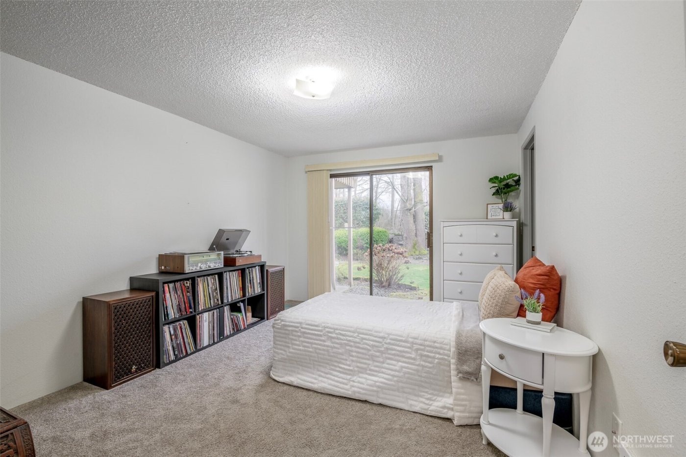 8521 S 259th Street #B-15, Kent, WA 98030