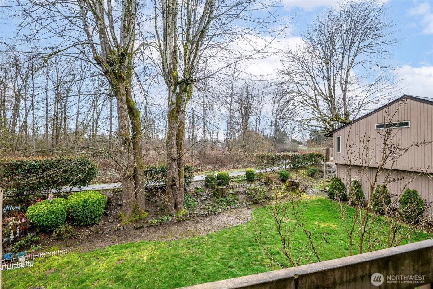 8521 S 259th Street #B-15, Kent, WA 98030