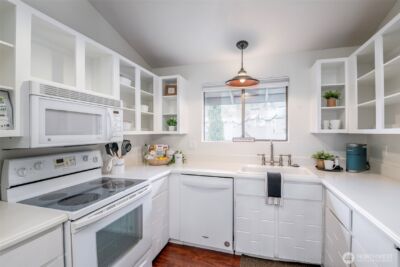8521 S 259th Street #B-15, Kent, WA 98030 - Photo 9