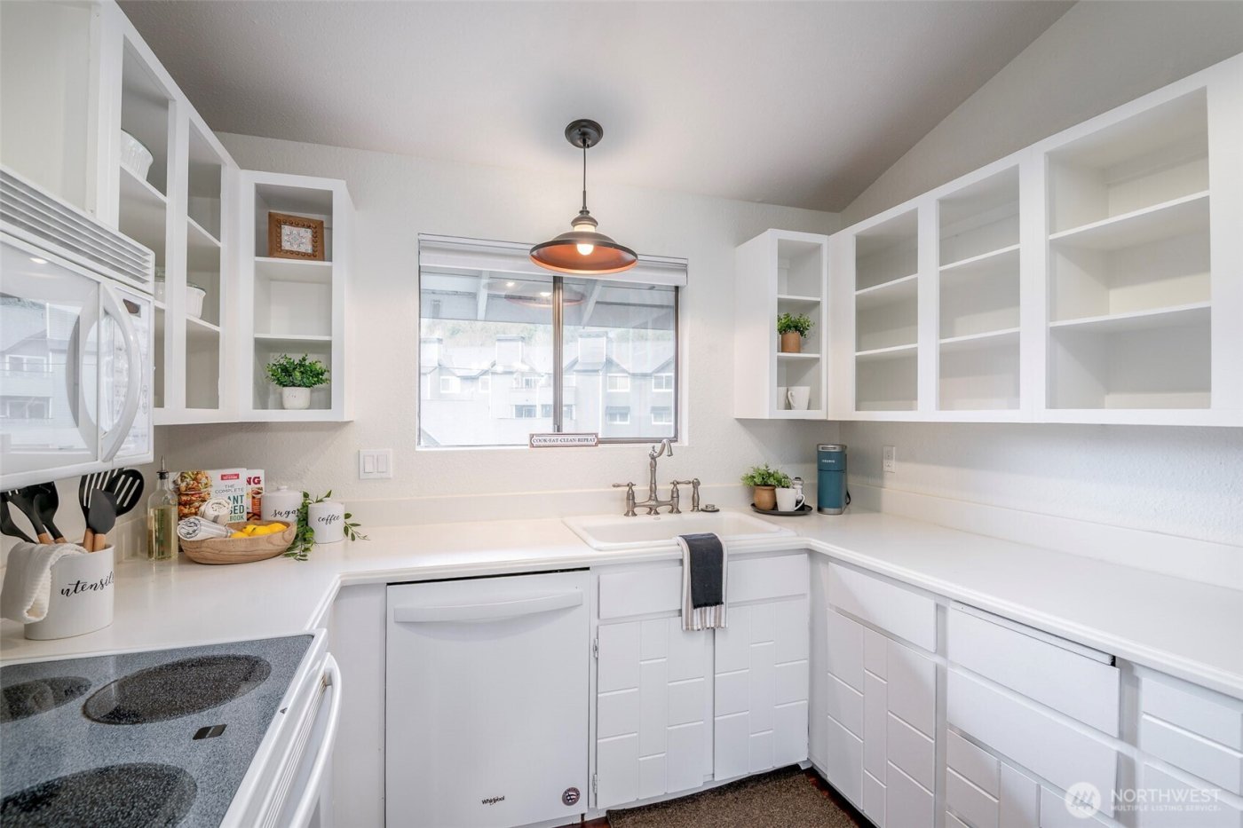 8521 S 259th Street #B-15, Kent, WA 98030