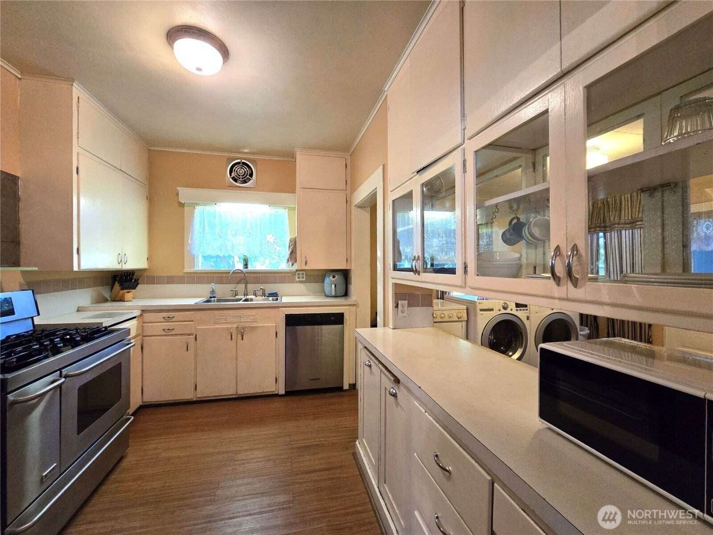 1008 E Pioneer , Montesano, WA 98563