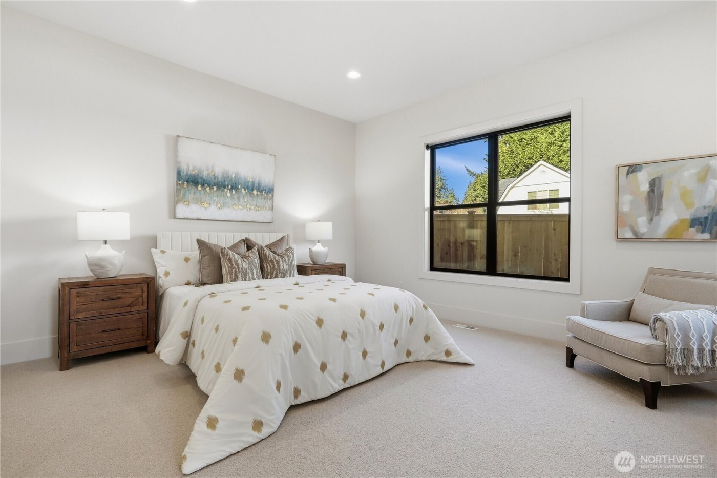 2202 102nd Place SE, Bellevue, WA 98004