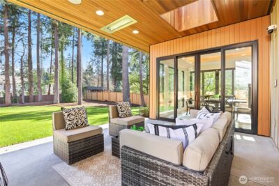 2202 102nd Place SE, Bellevue, WA 98004 - Photo 31