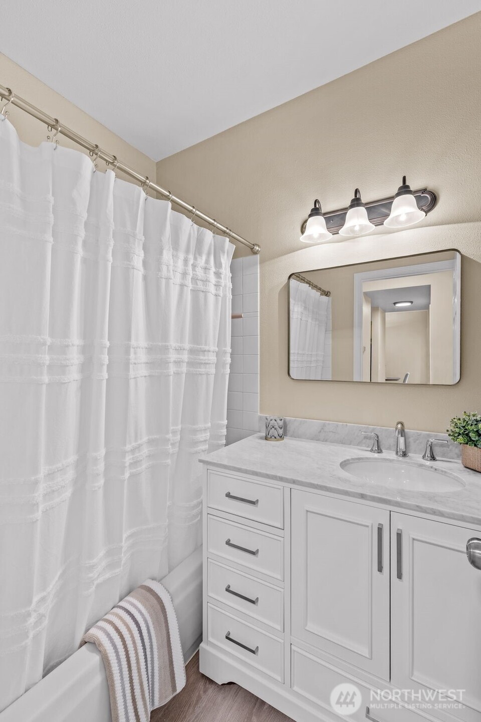 12105 NE 171st Place #A202, Bothell, WA 98011