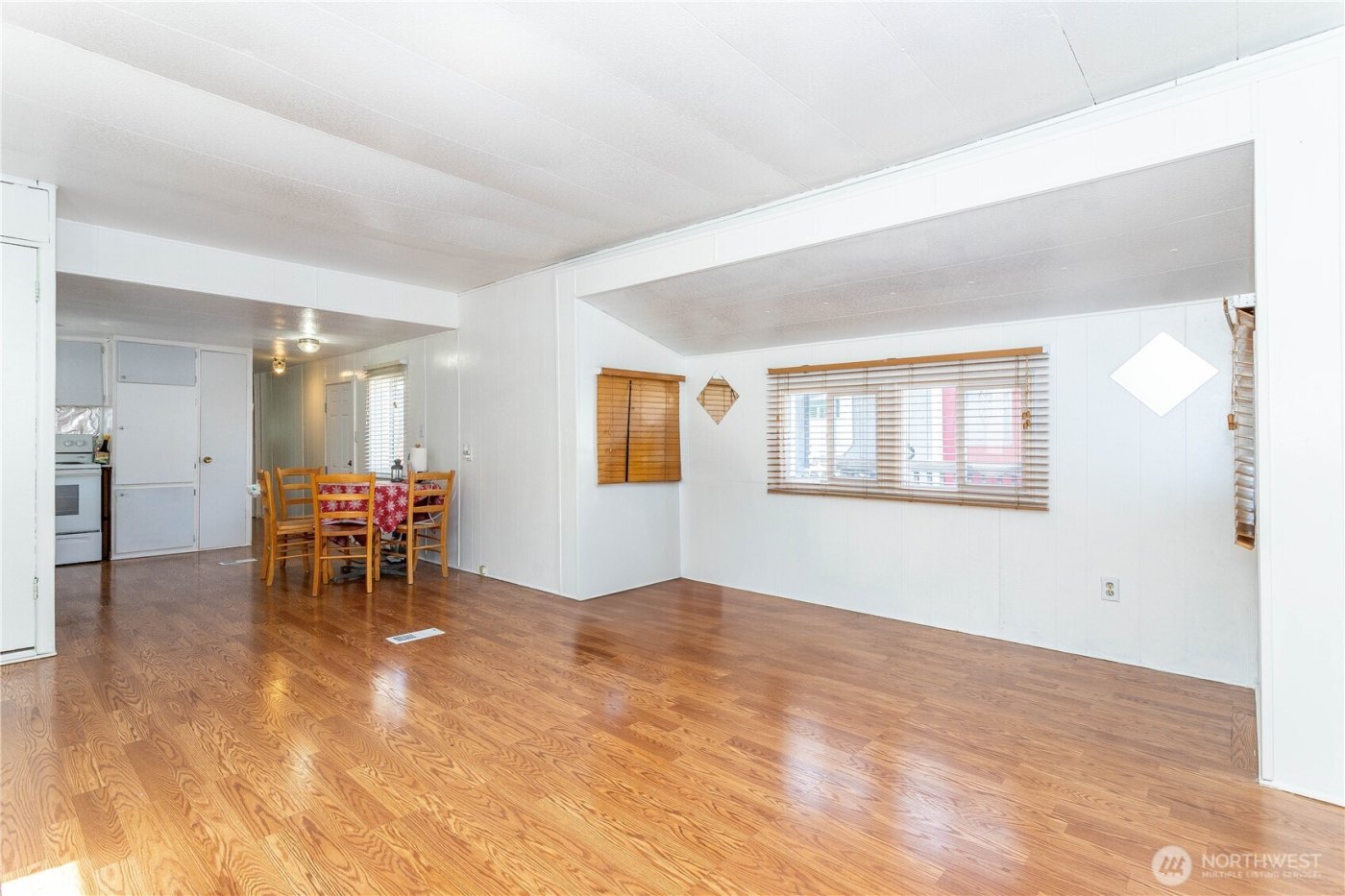 5920 200th Street SW #37, Lynnwood, WA 98036