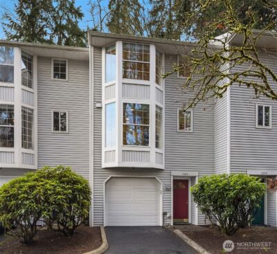 10215 NE 129th Lane , Kirkland, WA 98034