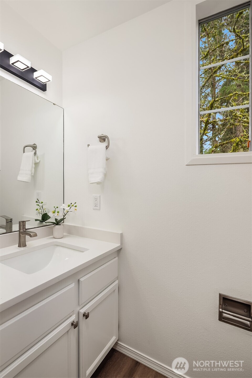 10215 NE 129th Lane , Kirkland, WA 98034