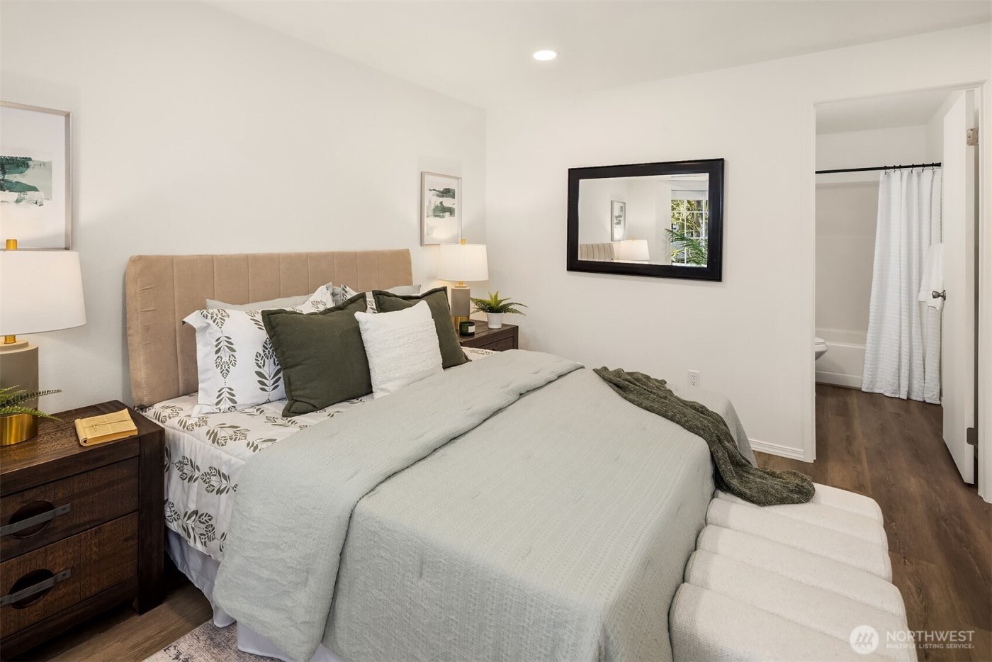 10215 NE 129th Lane , Kirkland, WA 98034