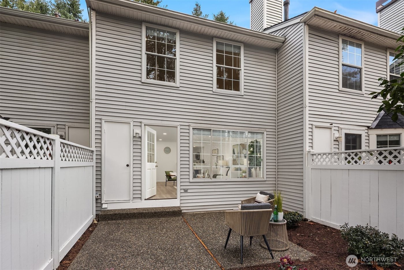 10215 NE 129th Lane , Kirkland, WA 98034