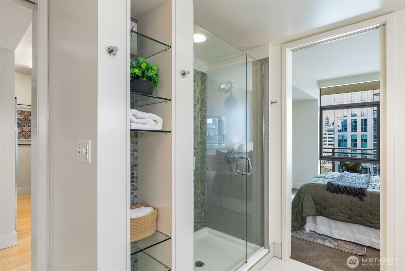 820 Blanchard Street #1406, Seattle, WA 98121