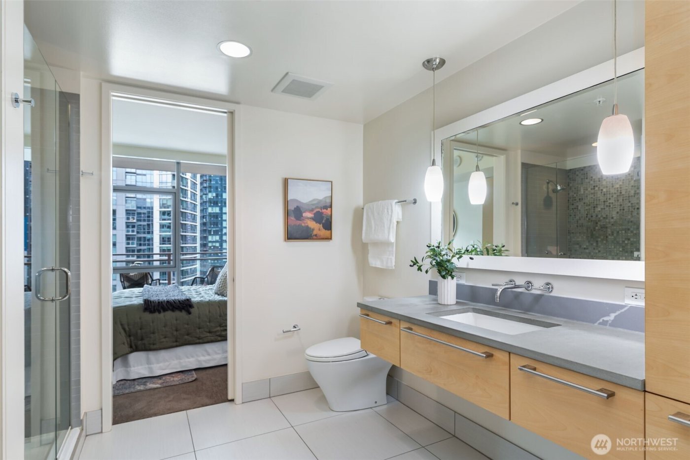 820 Blanchard Street #1406, Seattle, WA 98121