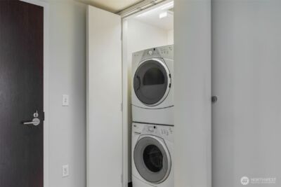 820 Blanchard Street #1406, Seattle, WA 98121 - Photo 17