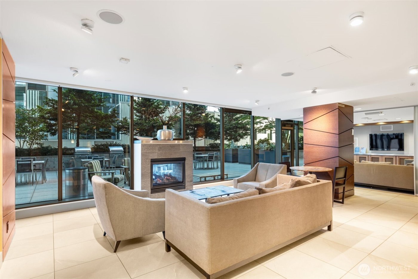 820 Blanchard Street #1406, Seattle, WA 98121