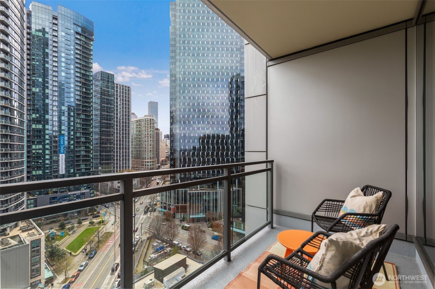 820 Blanchard Street #1406, Seattle, WA 98121