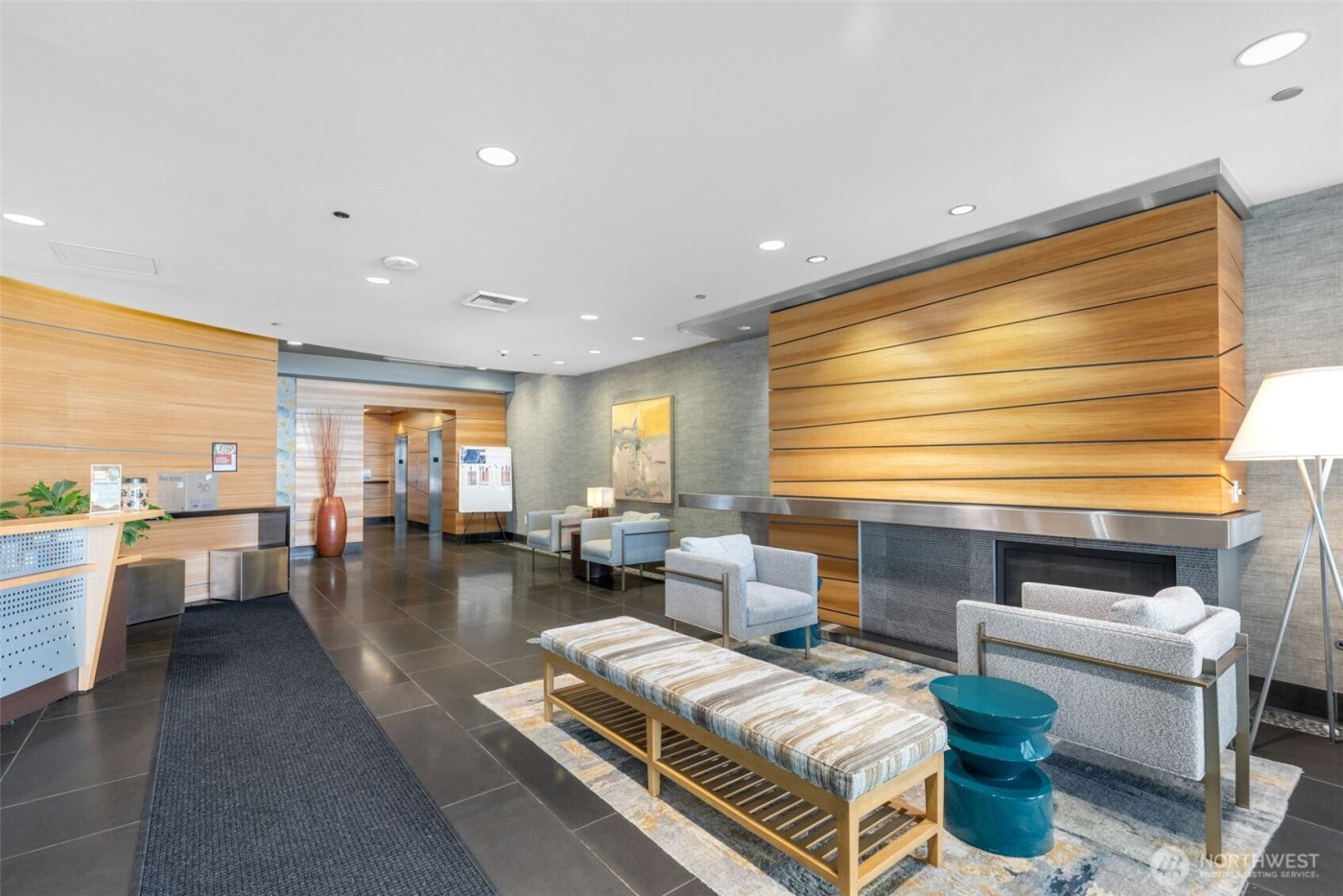 820 Blanchard Street #1406, Seattle, WA 98121