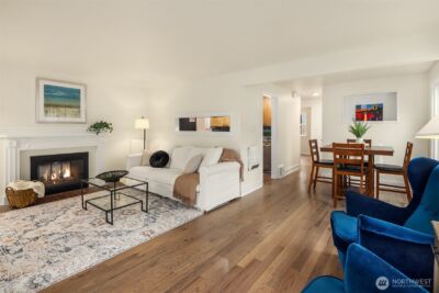 6833 47th Avenue NE, Seattle, WA 98115 - Photo 2