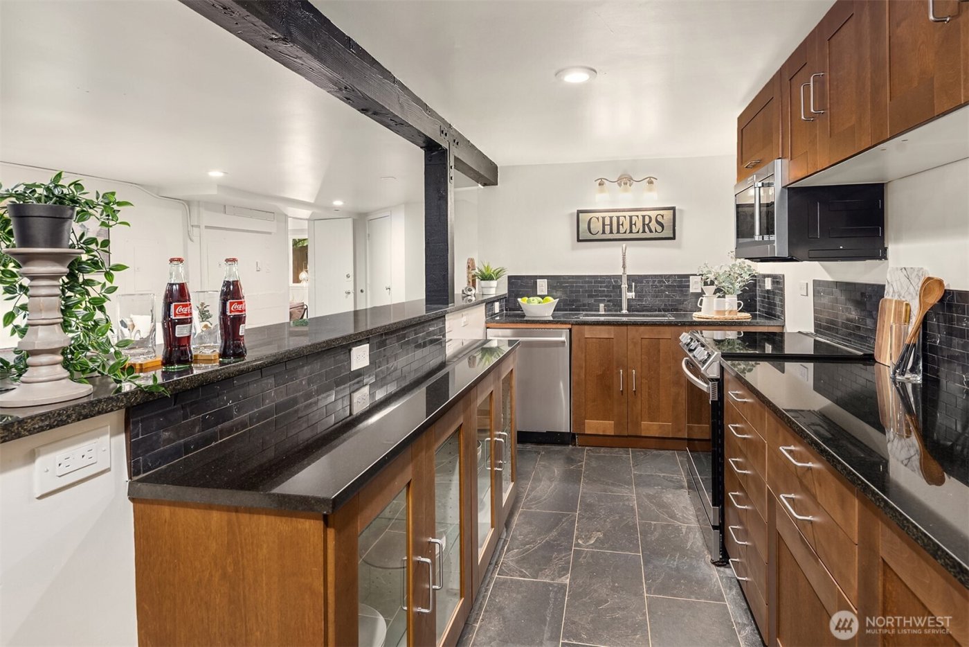 6833 47th Avenue NE, Seattle, WA 98115