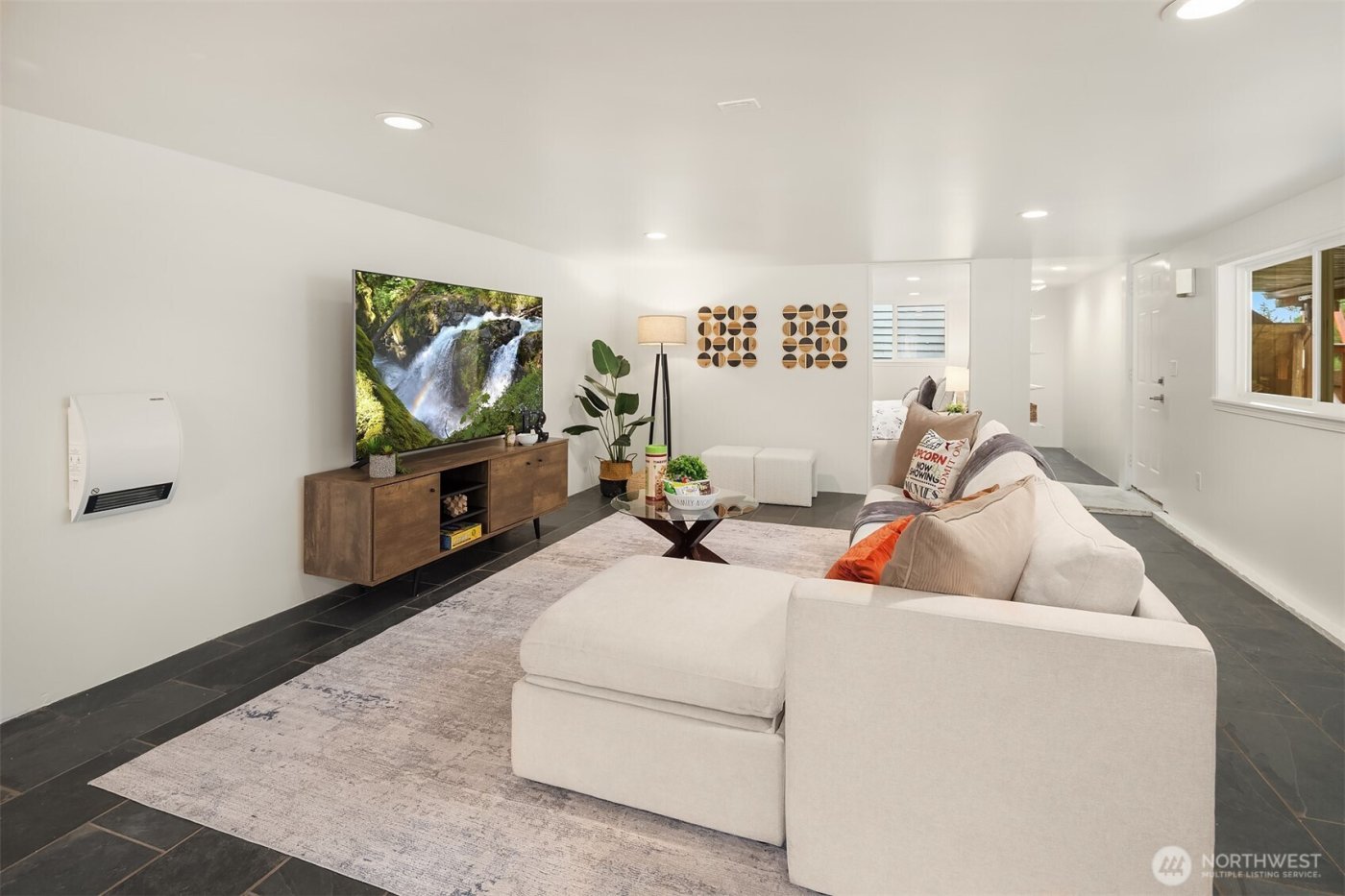 6833 47th Avenue NE, Seattle, WA 98115