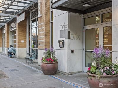 530 Broadway E #406, Seattle, WA 98102 - Photo 2