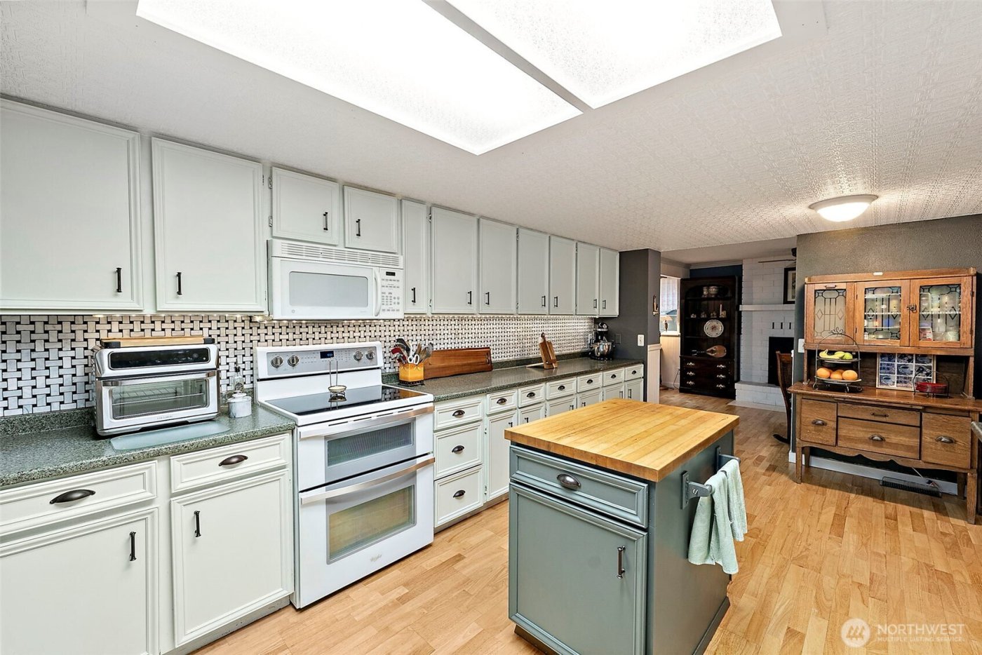 3035 SE Morning Light Court , Port Orchard, WA 98367