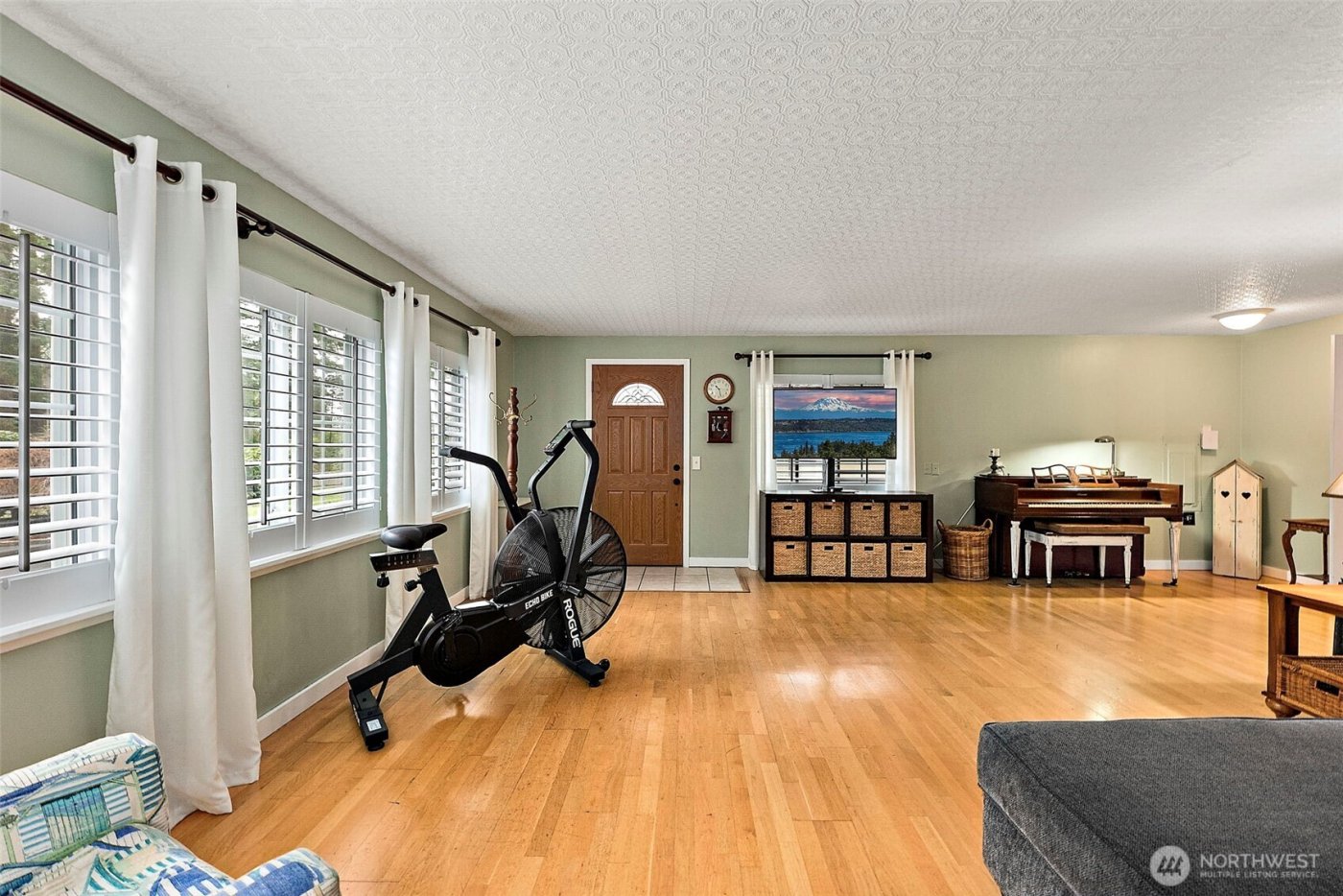 3035 SE Morning Light Court , Port Orchard, WA 98367