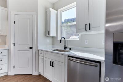 443 Partello Park , Grand Coulee, WA 99133 - Photo 15
