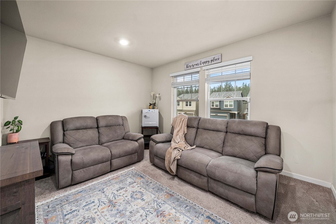 18785 Lipoma Place E, Puyallup, WA 98374