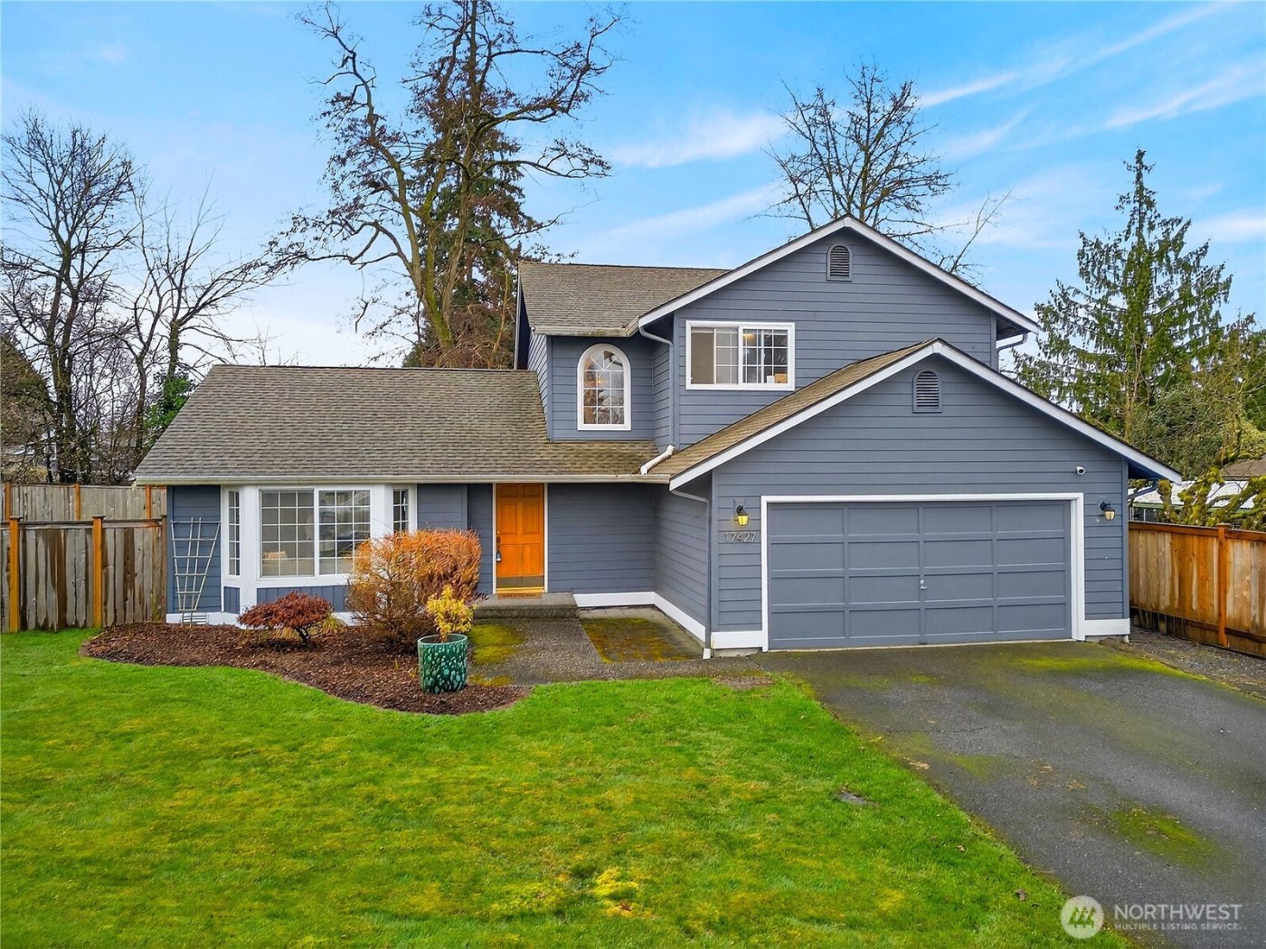 17427 Spruce Way , Lynnwood, WA 98037-7428