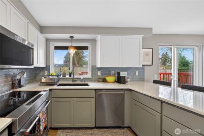 17427 Spruce Way , Lynnwood, WA 98037-7428 - Photo 13