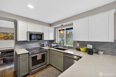 17427 Spruce Way , Lynnwood, WA 98037-7428 - Photo 17