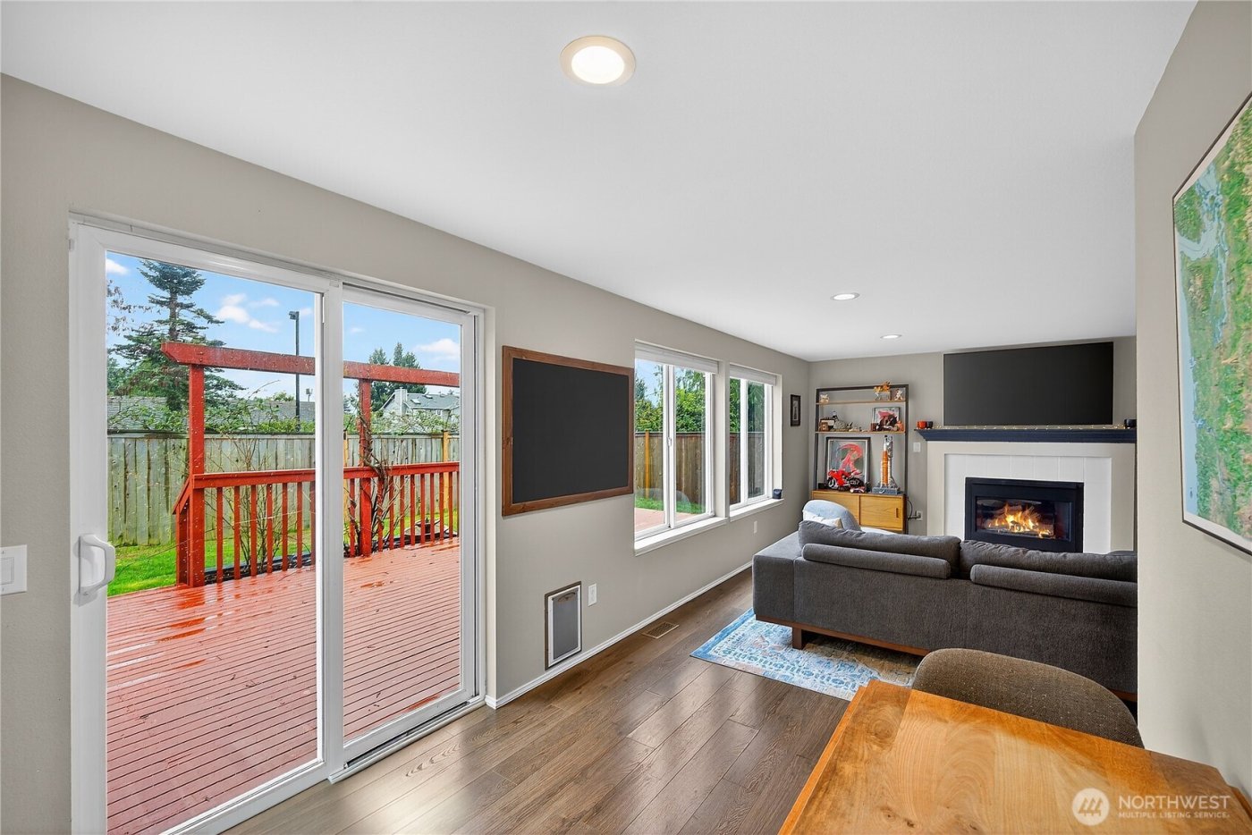 17427 Spruce Way , Lynnwood, WA 98037-7428