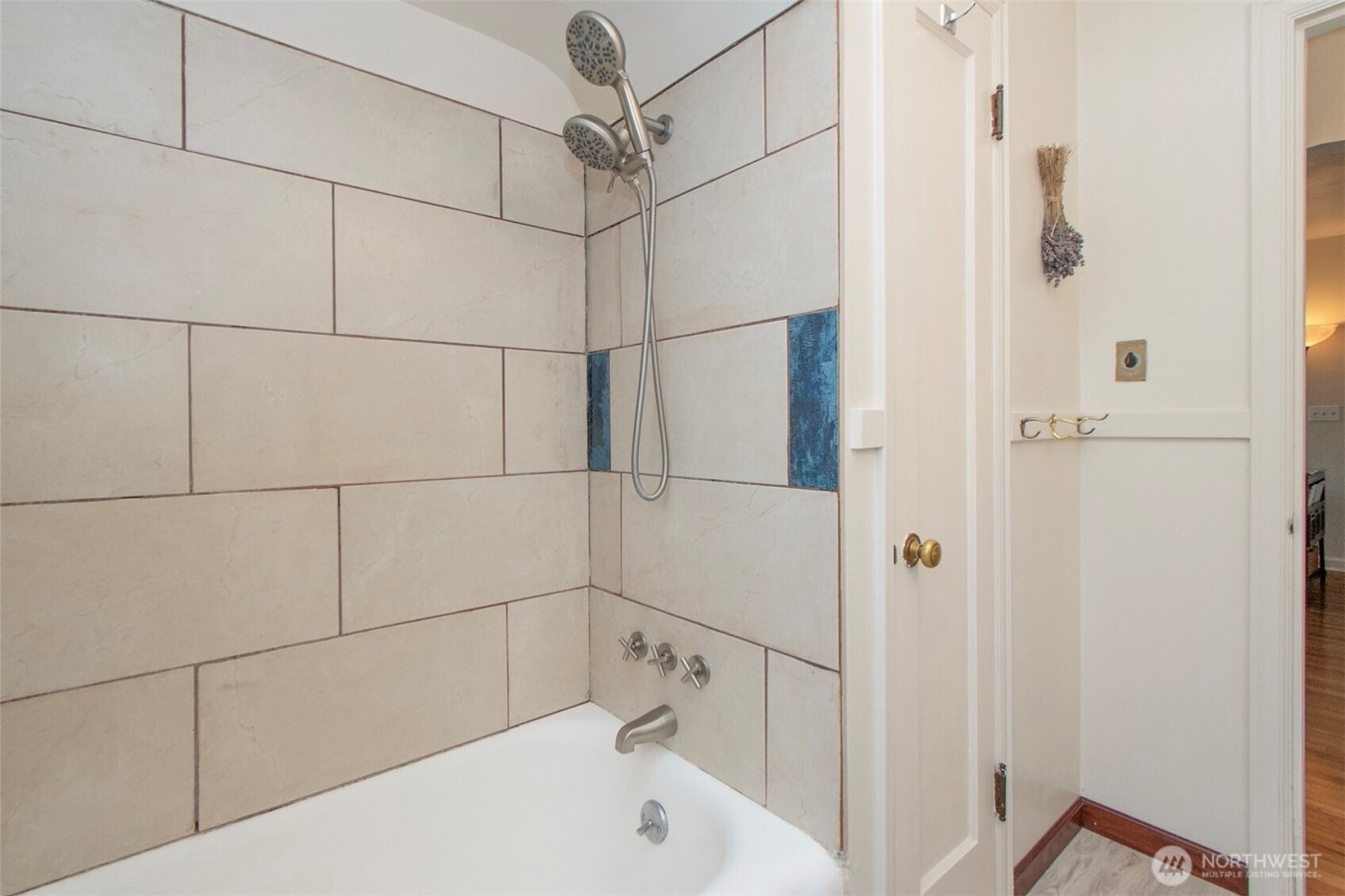 311 S Jones Street , Port Angeles, WA 98362