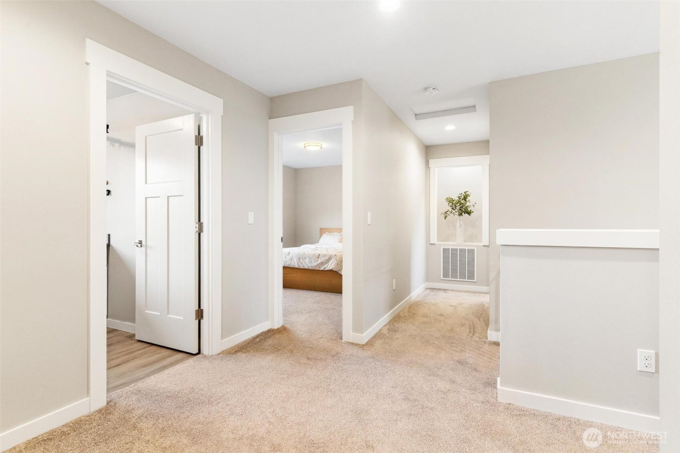 8821 S L Street , Tacoma, WA 98444
