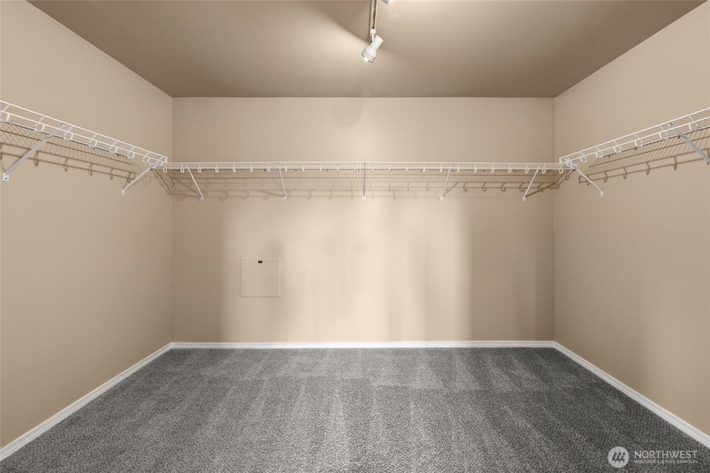 231 E Linda Vista Court , Union, WA 98592