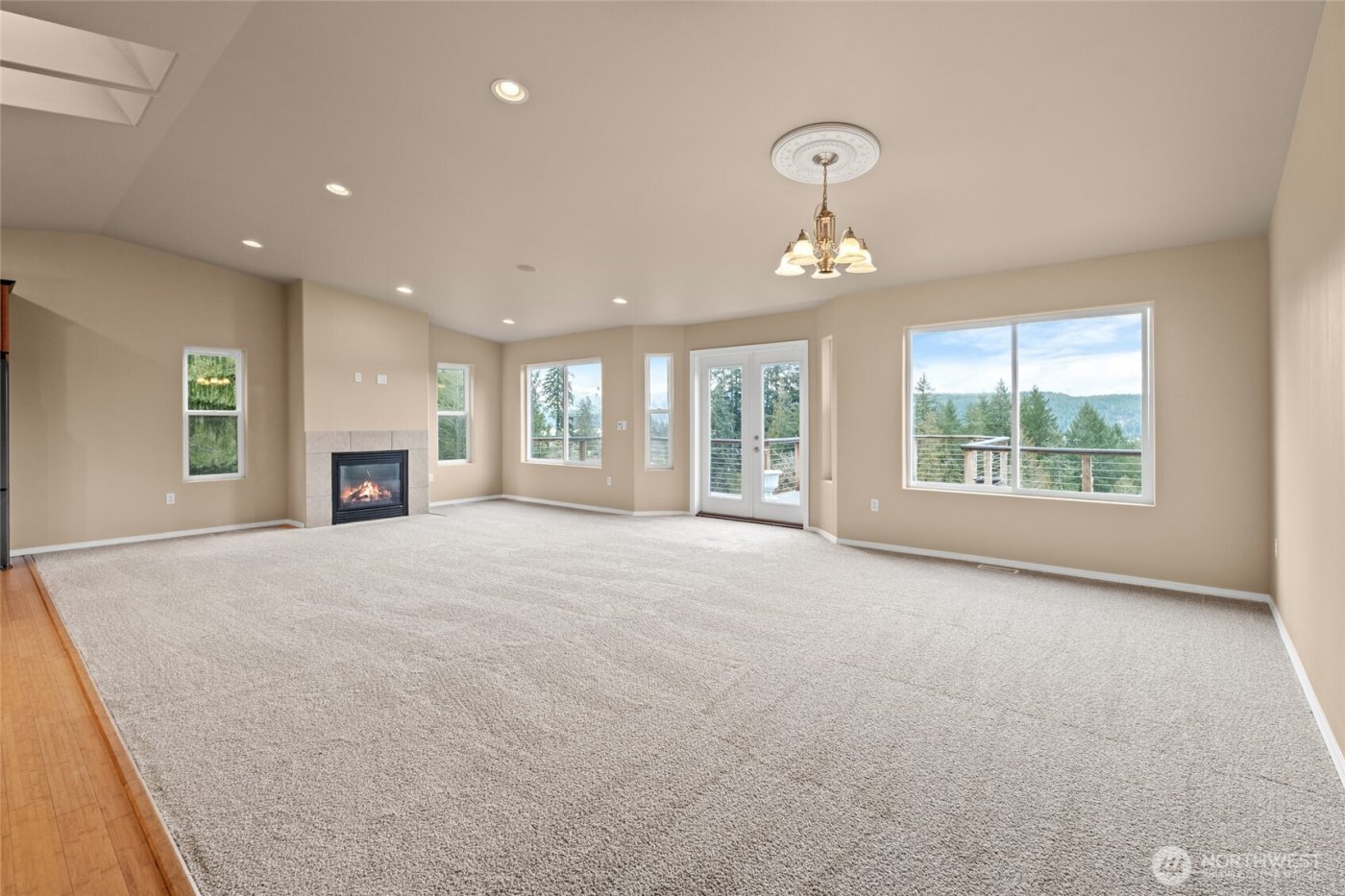 231 E Linda Vista Court , Union, WA 98592