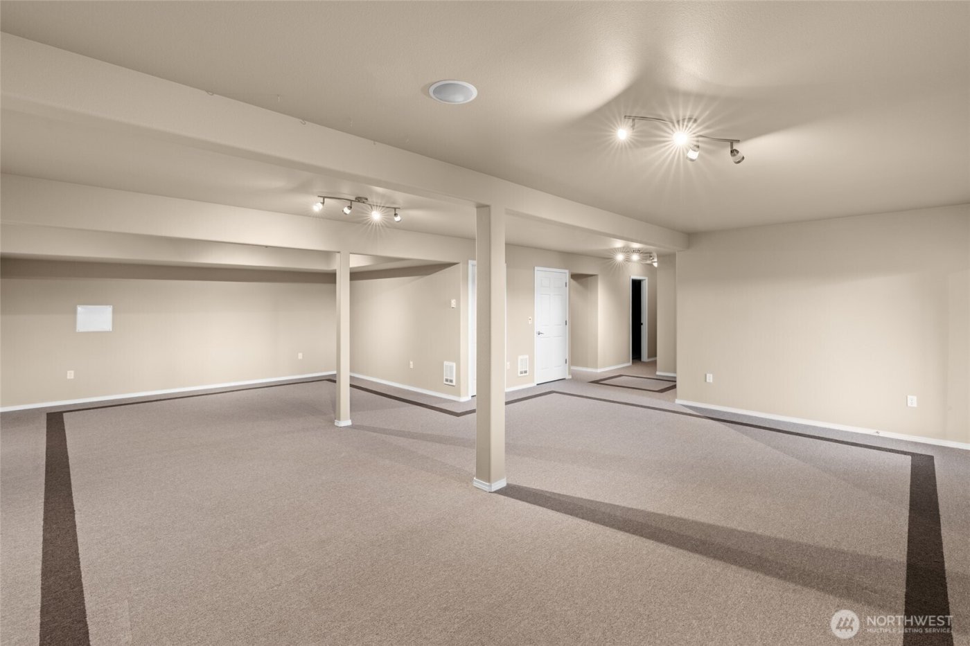 231 E Linda Vista Court , Union, WA 98592