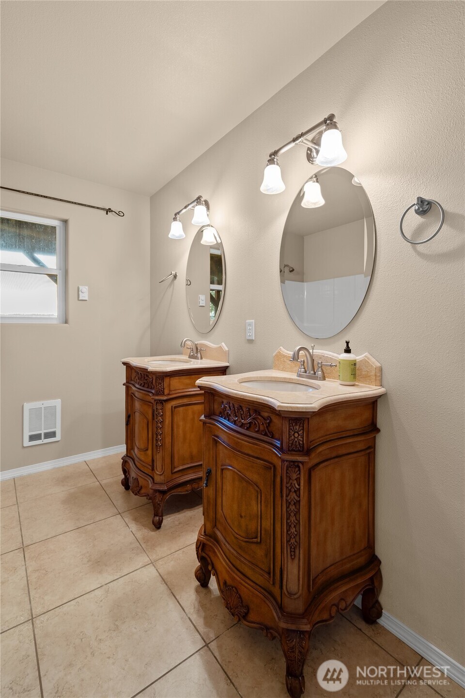 231 E Linda Vista Court , Union, WA 98592