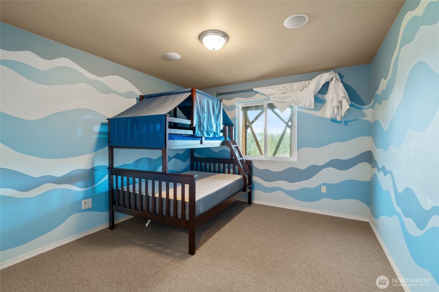 231 E Linda Vista Court , Union, WA 98592