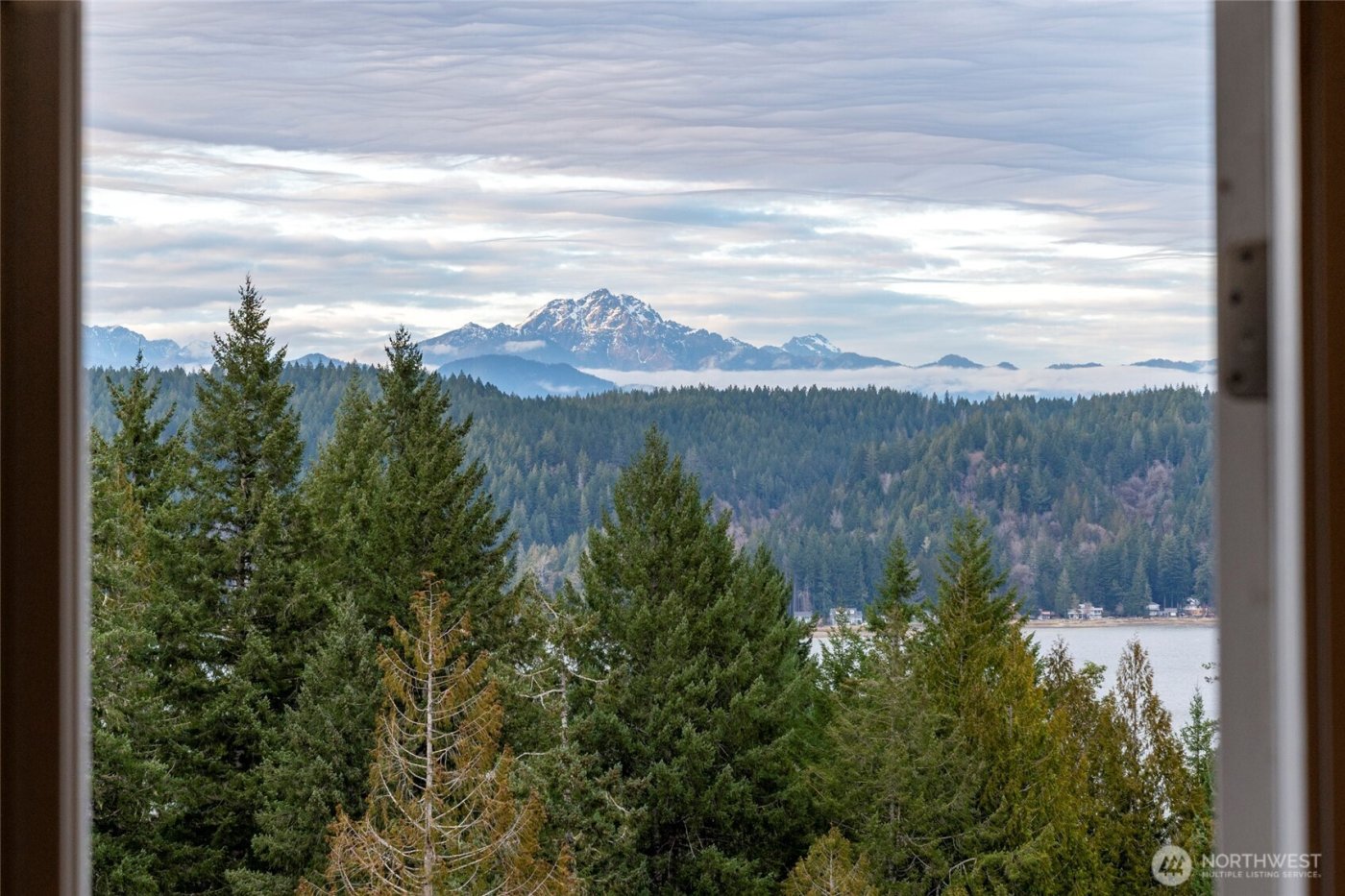 231 E Linda Vista Court , Union, WA 98592