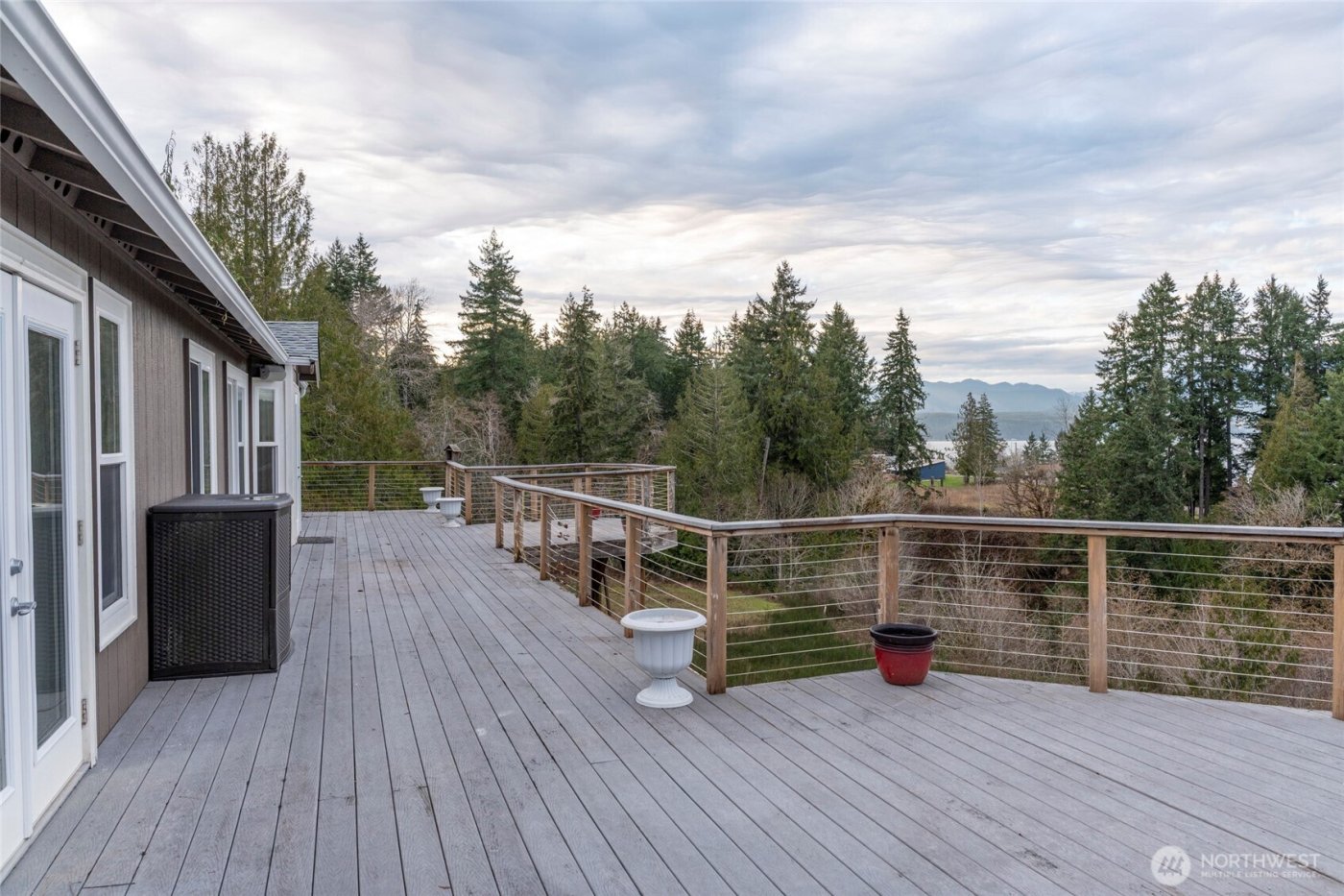 231 E Linda Vista Court , Union, WA 98592