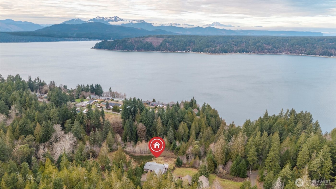 231 E Linda Vista Court , Union, WA 98592