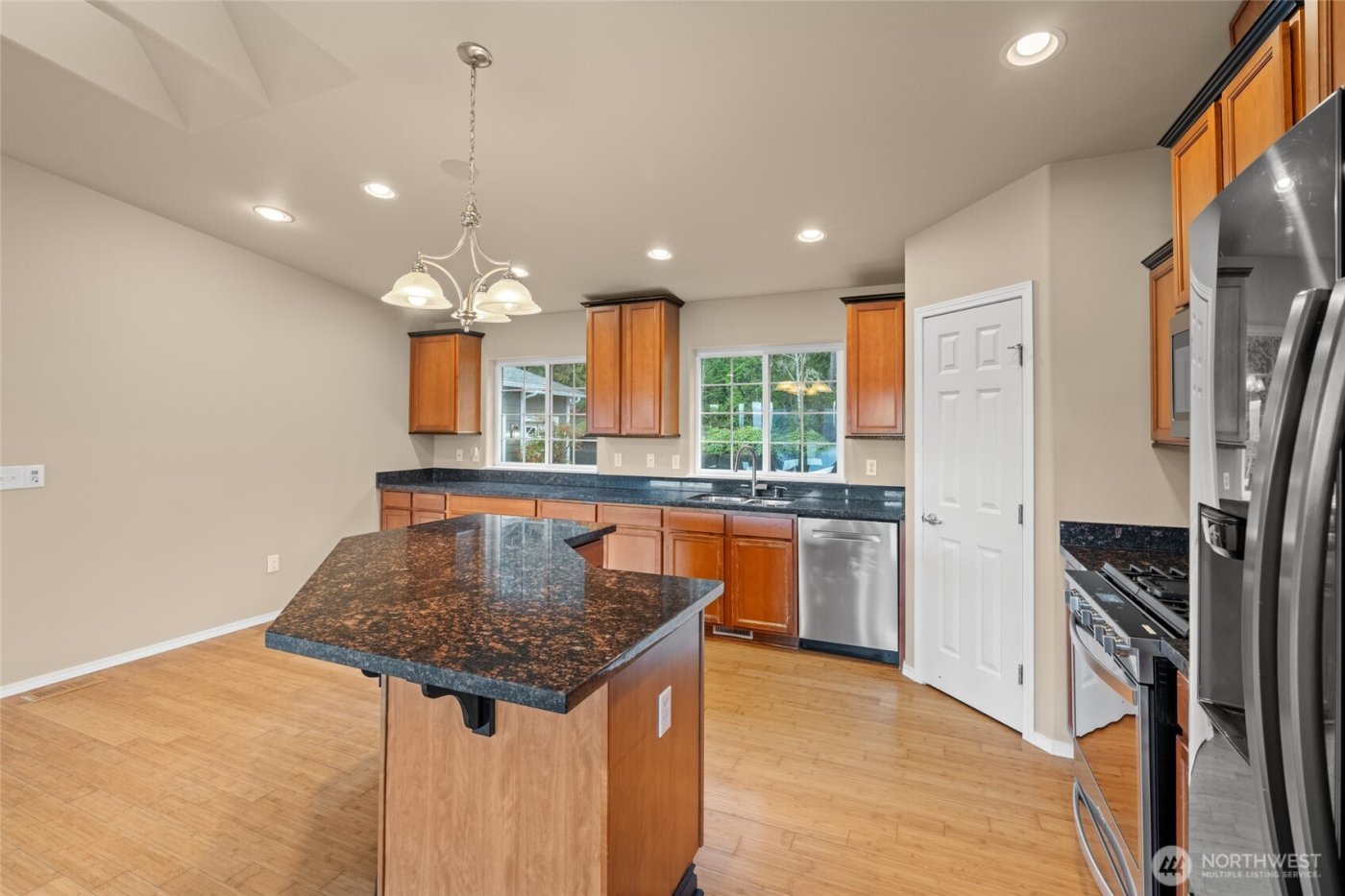 231 E Linda Vista Court , Union, WA 98592