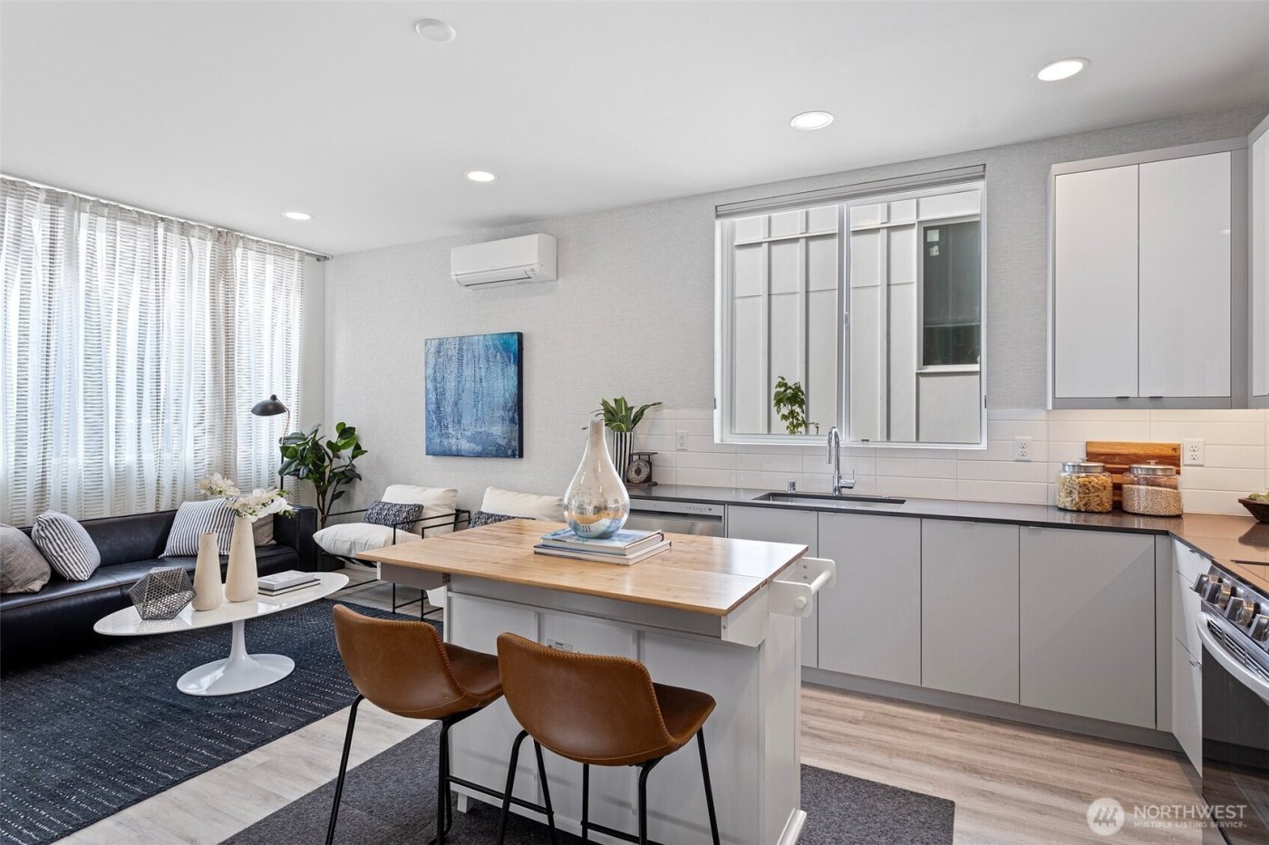 2529 29th Avenue S #B, Seattle, WA 98144