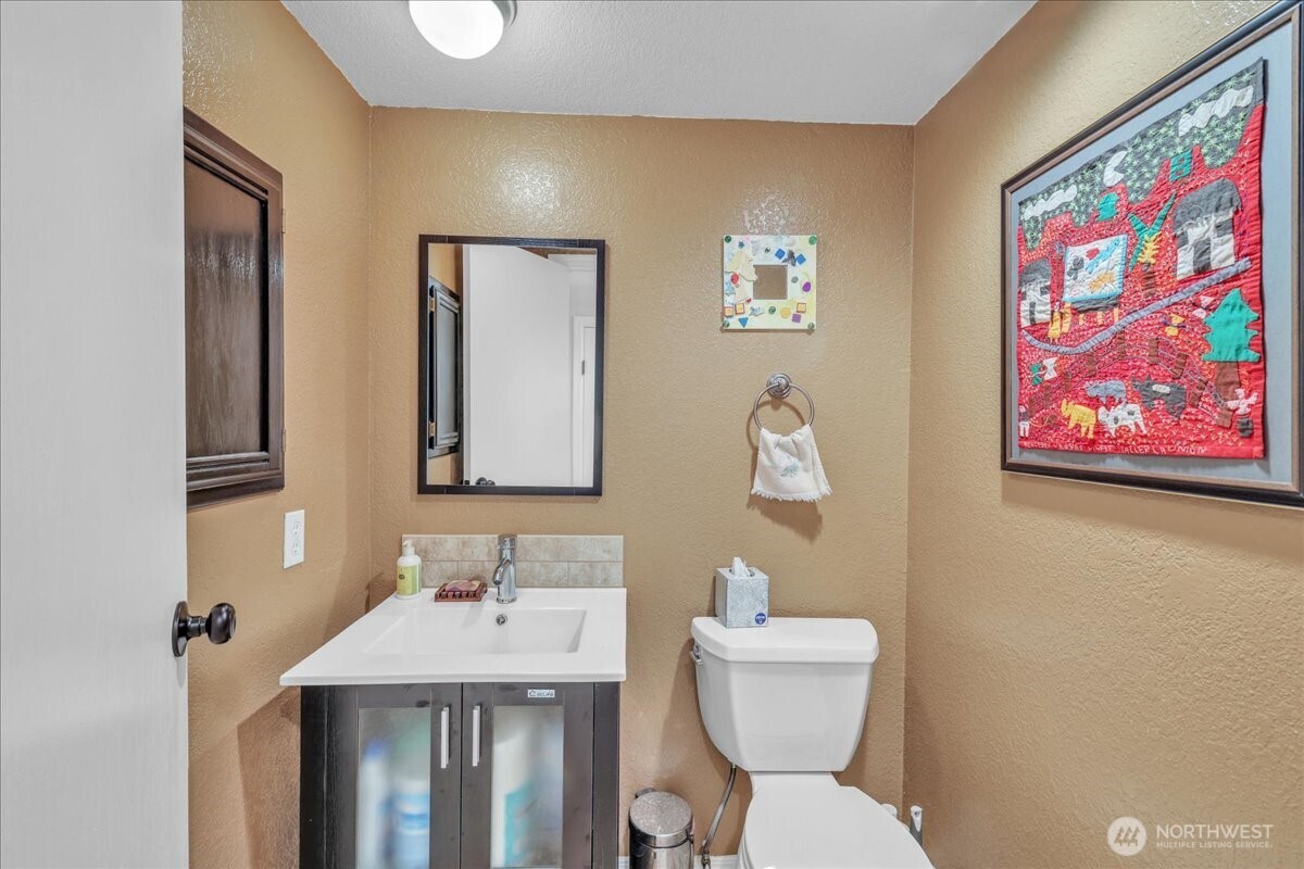 411 N Yakima Avenue , Tacoma, WA 98403