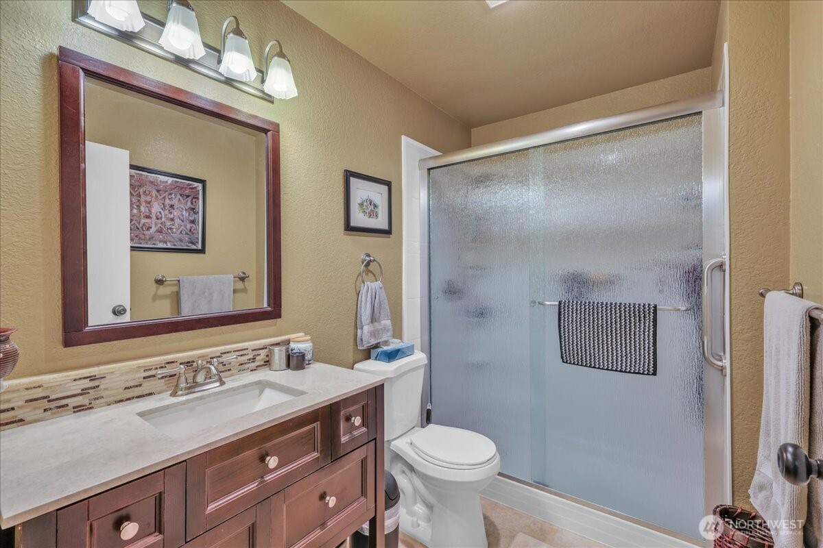 411 N Yakima Avenue , Tacoma, WA 98403